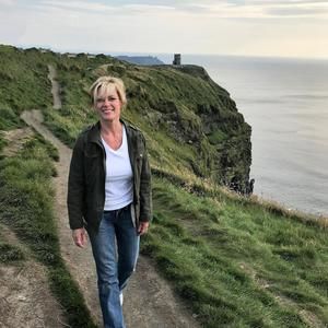 Meet your Posher, Dara